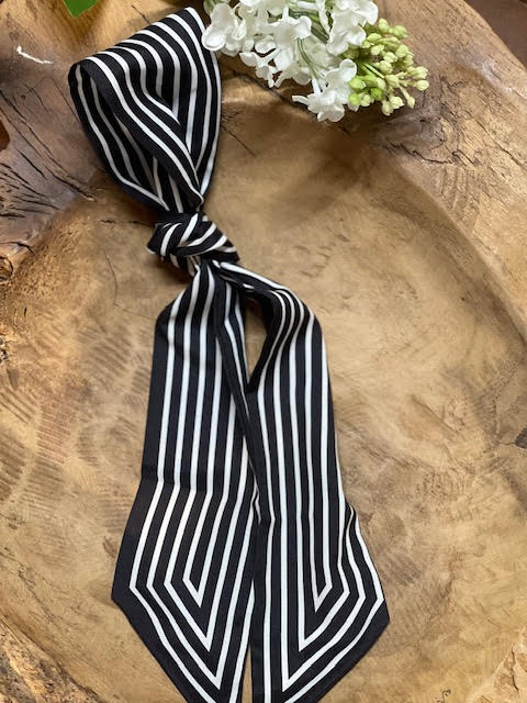 stripes avlangt skjerf sort/hvitt