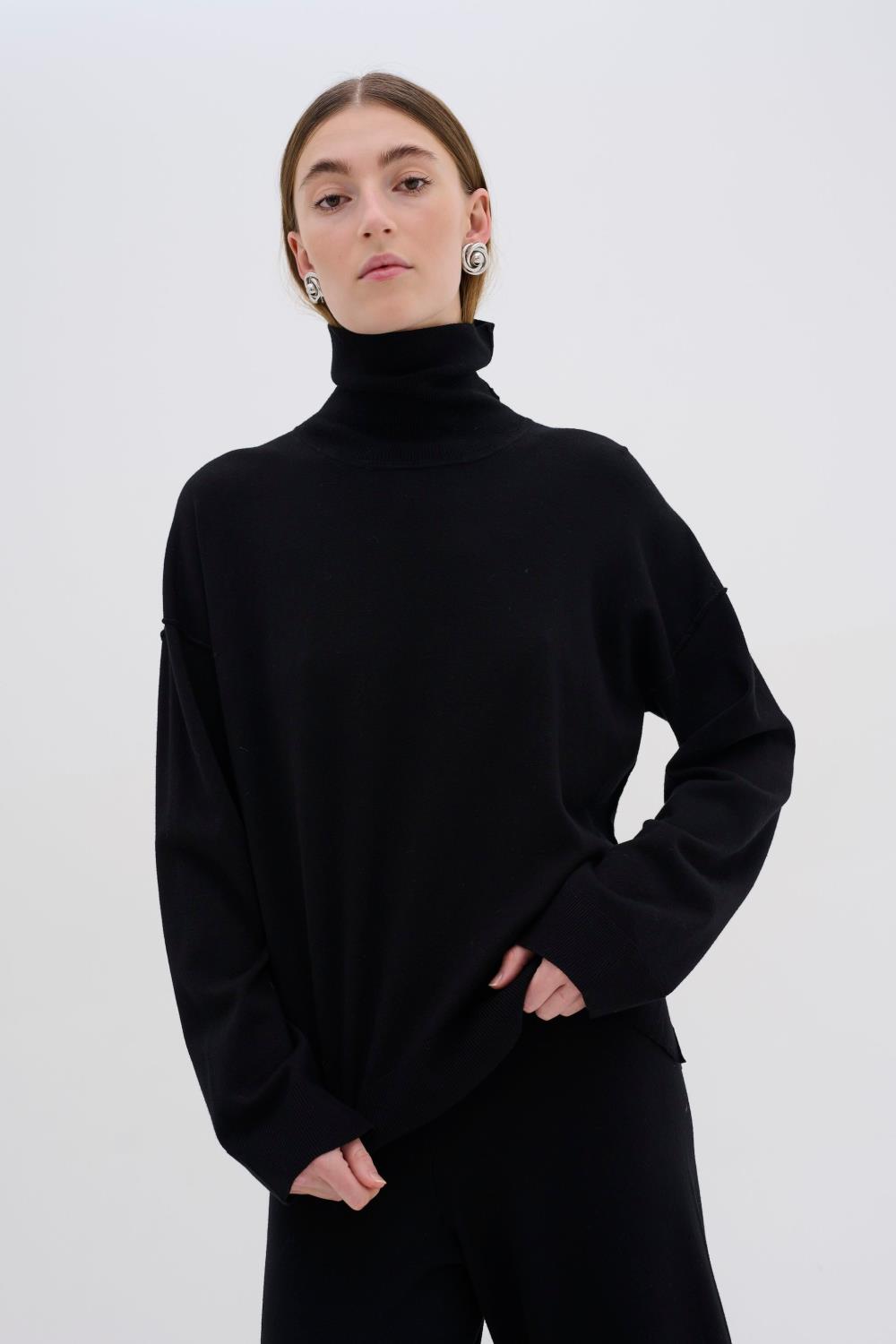 EmmaMW Knit Rollneck Pullover, Black