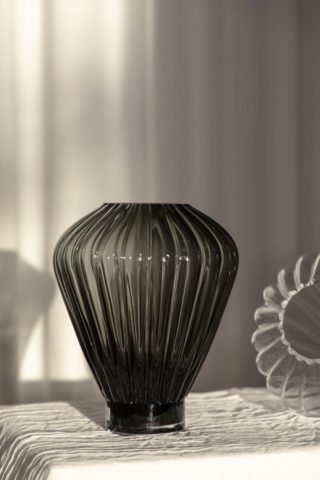 Evelyn vase medium grey