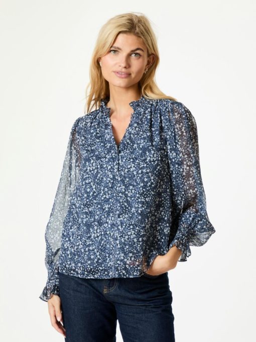 Neo Noir Leia Flower Graphic Blouse