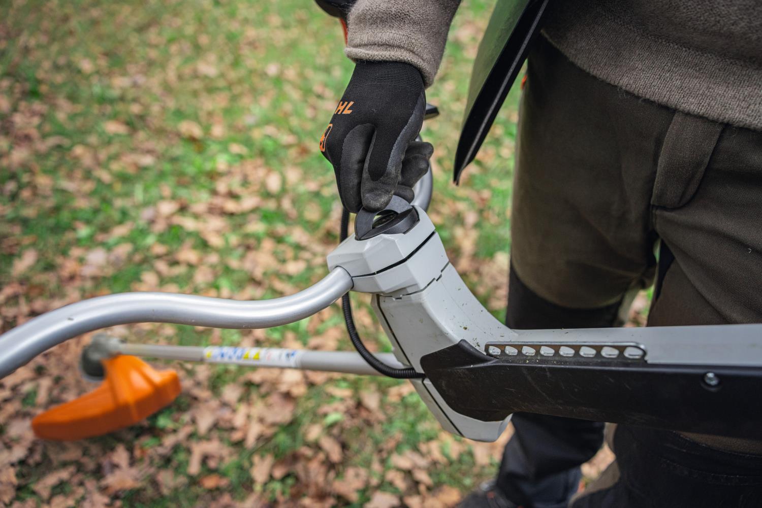 Stihl Gresstrimmer/ryddesag FSA 200 (AP 500S)(1)