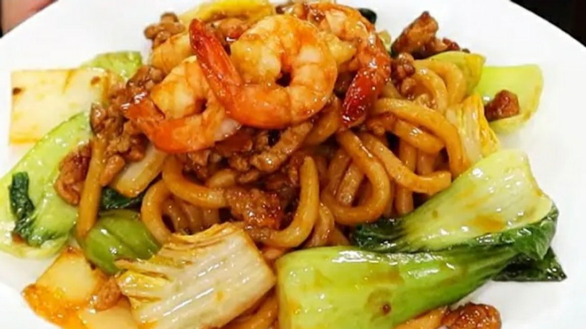 69. Stekt Udon